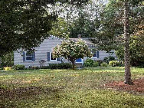 15 Royal Oak Circle Topsham ME 04086