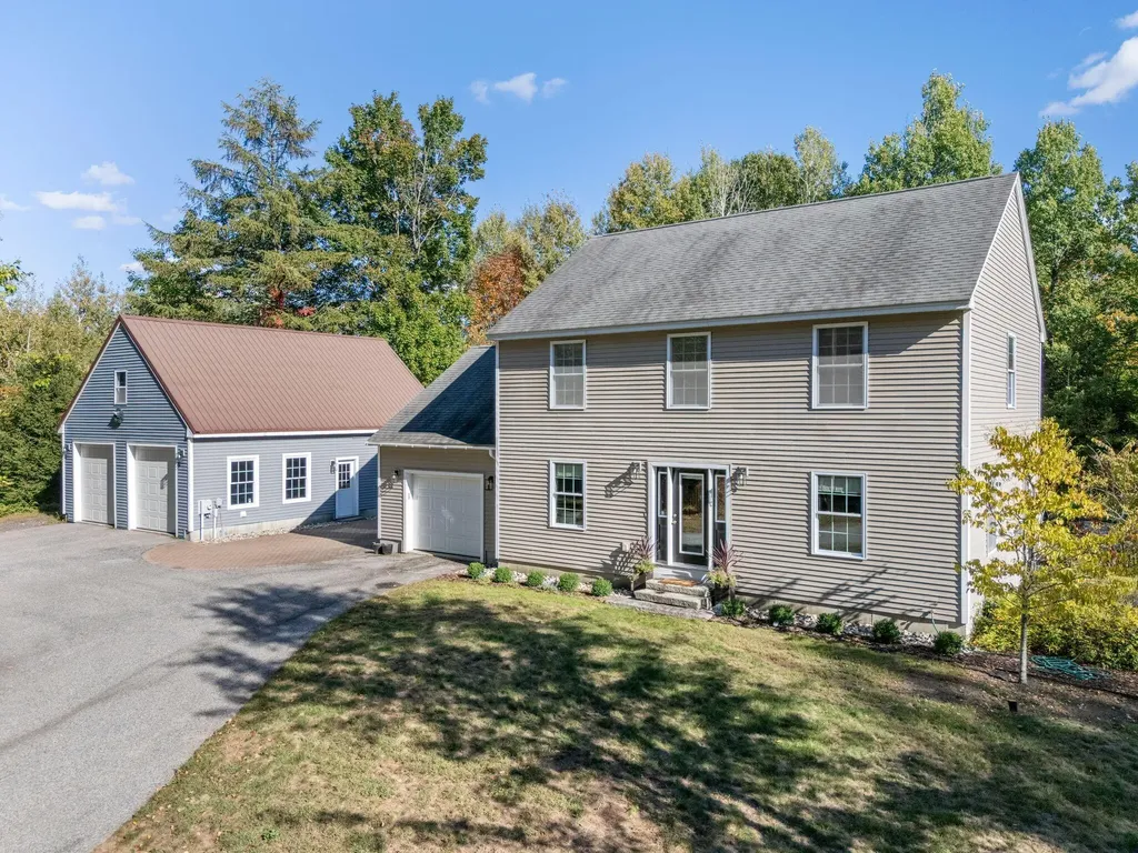 16 Old Orchard Road Gorham ME 04038