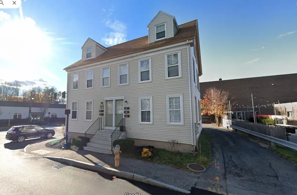 17 Mechanic Street Westbrook ME 04092