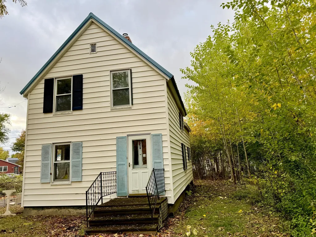 458 Birch Street Bangor ME 04401