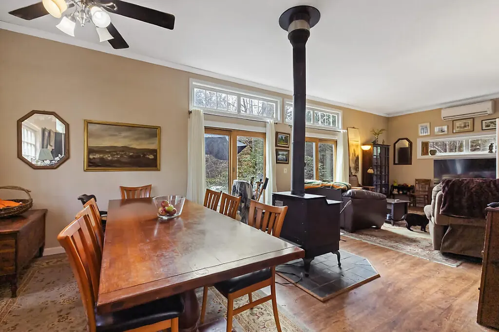 88 Piddock Lane Fayette ME 04349