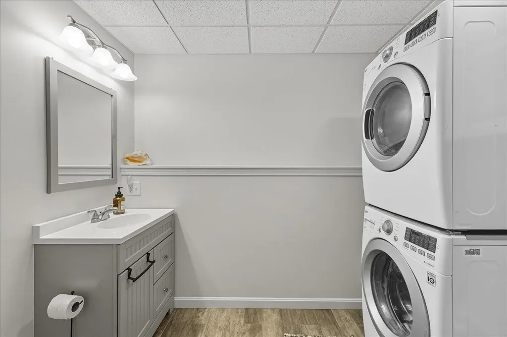 137 Aa Landing Road Glenburn ME 04401