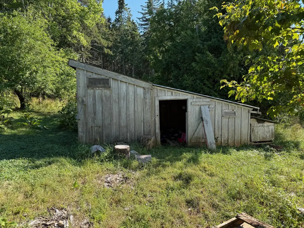 352 Bayview Road Penobscot ME 04476