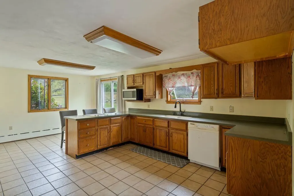 29 Mudget Hill Road Vassalboro ME 04989