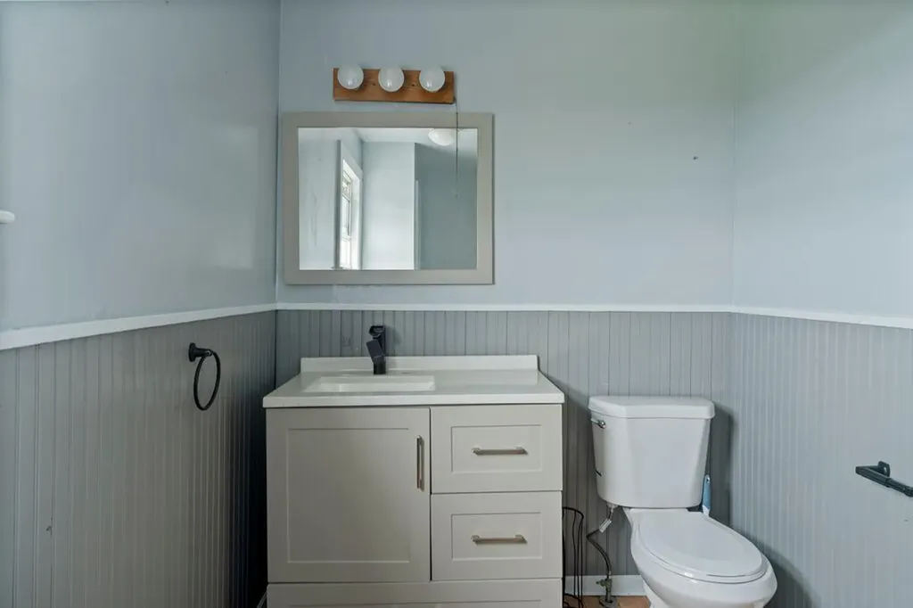 29 Mudget Hill Road Vassalboro ME 04989