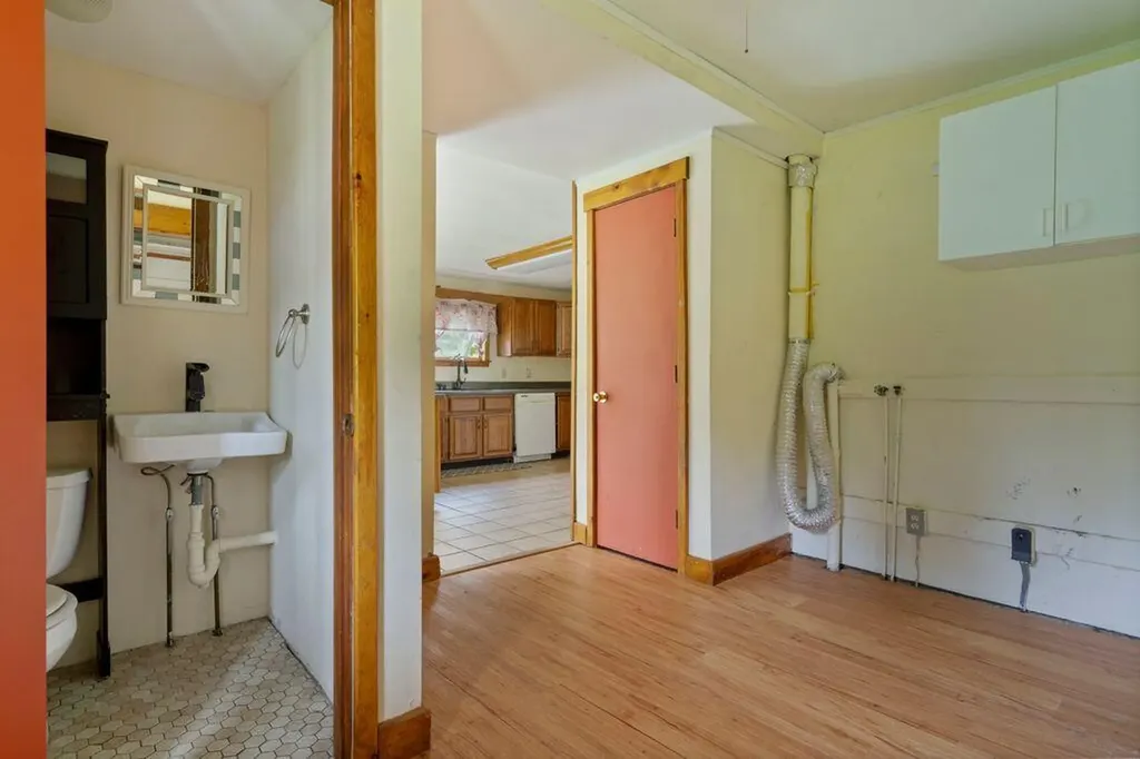 29 Mudget Hill Road Vassalboro ME 04989