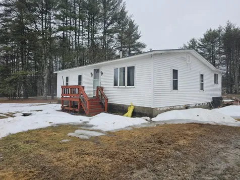1733 N Road Cornish ME 04020