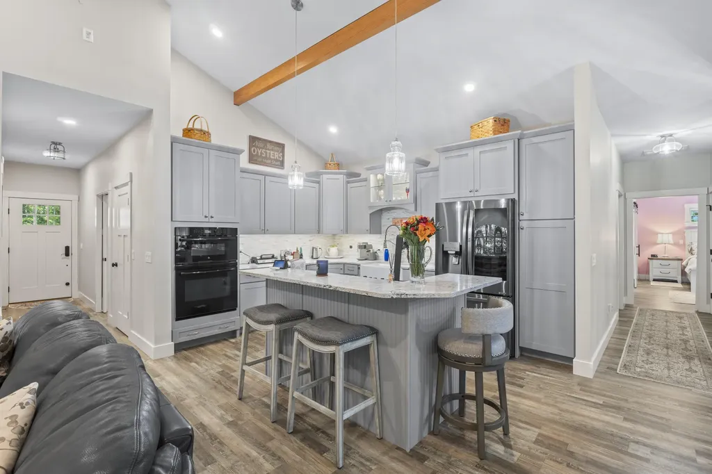 55 Somerset Place Topsham ME 04086