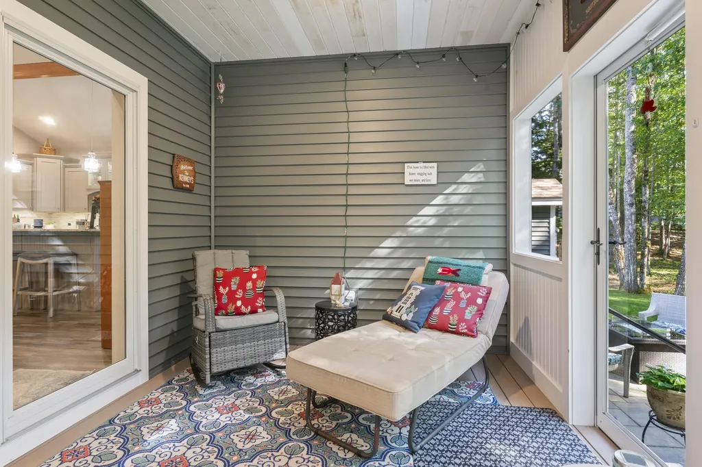 55 Somerset Place Topsham ME 04086