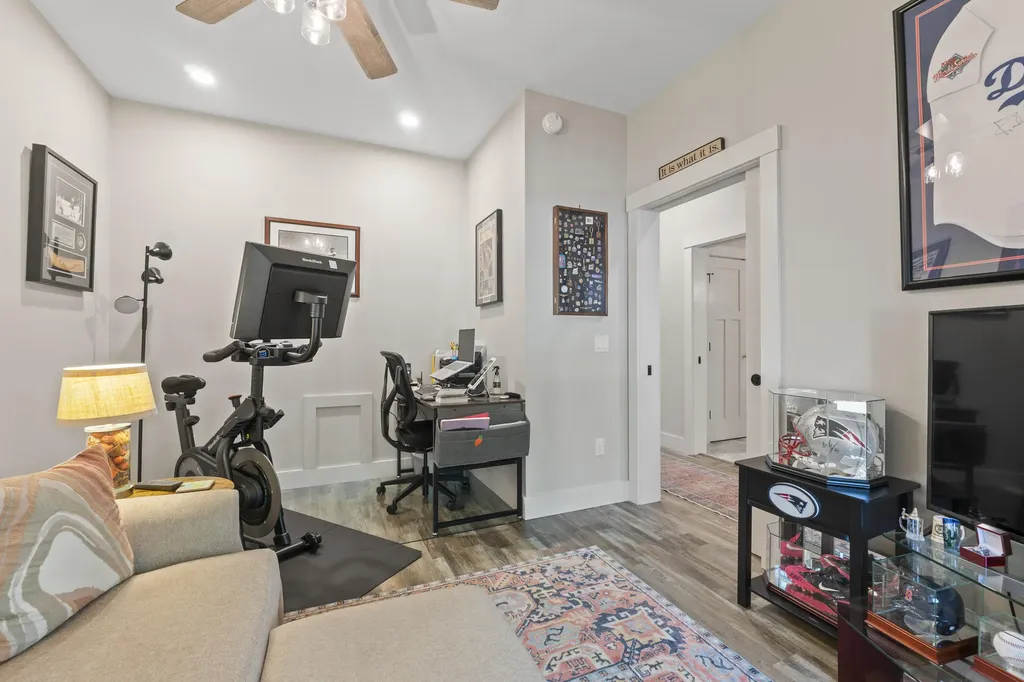 55 Somerset Place Topsham ME 04086