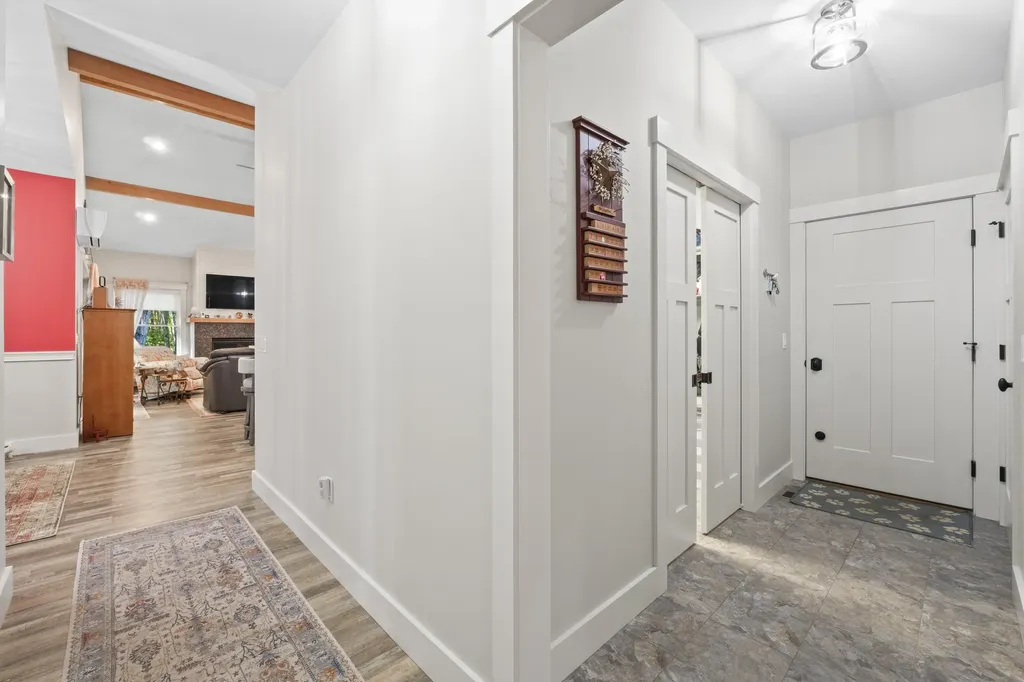 55 Somerset Place Topsham ME 04086