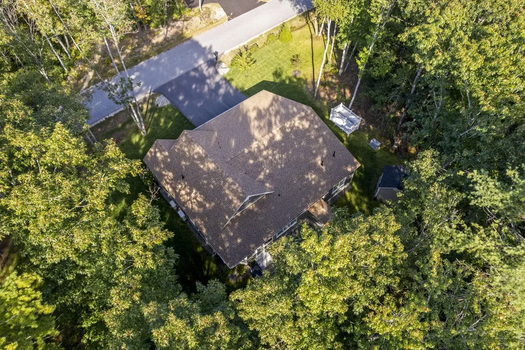 55 Somerset Place Topsham ME 04086