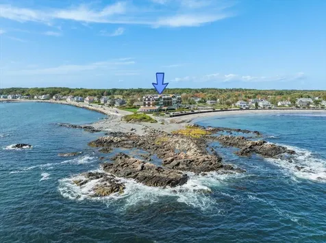 149 Beach Avenue Kennebunk ME 04043