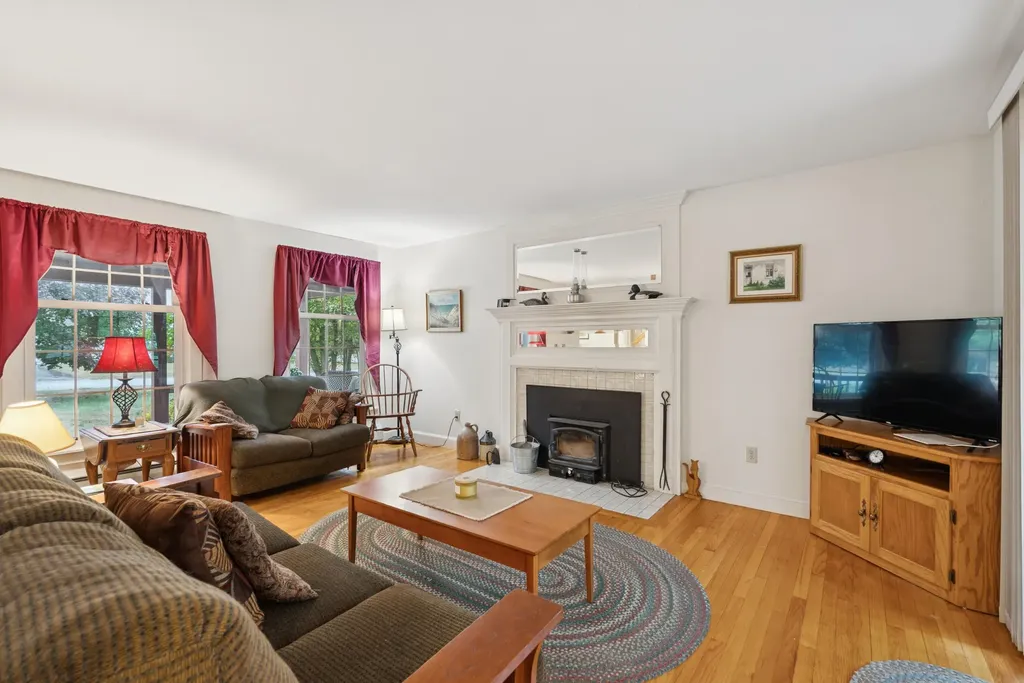 2 Sunrise Lane Gorham ME 04038