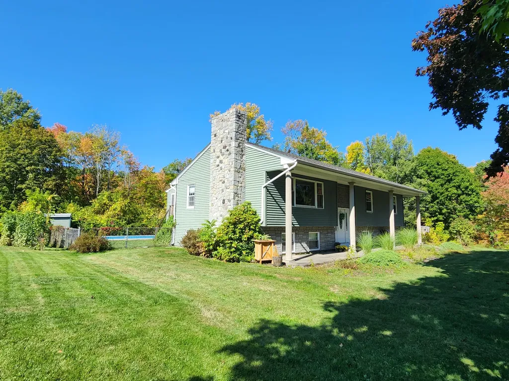 14 Fuller Drive Winslow ME 04901
