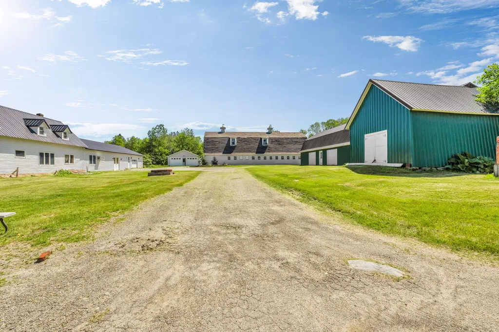 2979 Hudson Road Hudson ME 04449