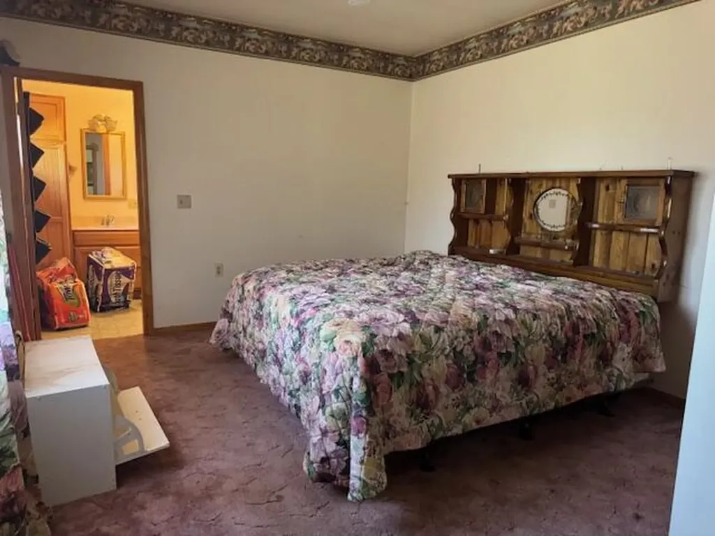 2979 Hudson Road Hudson ME 04449