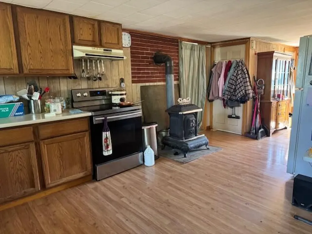 2979 Hudson Road Hudson ME 04449