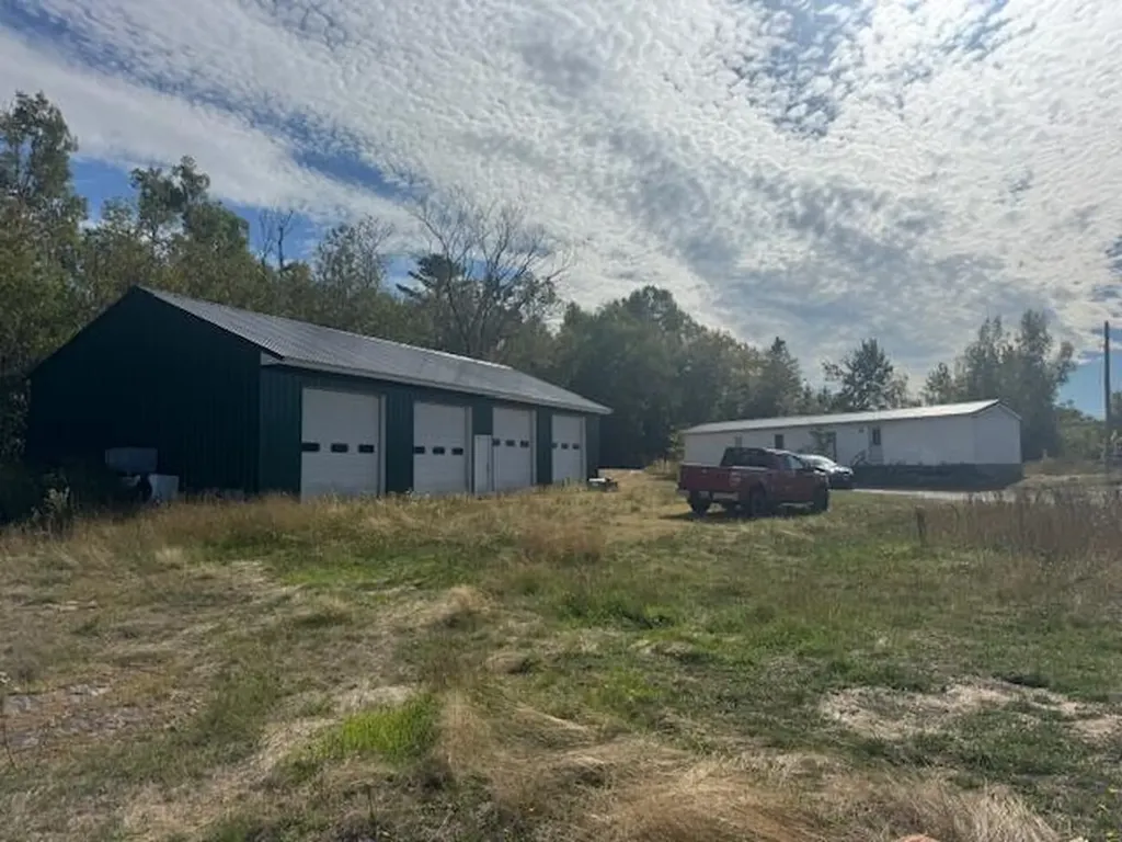 2979 Hudson Road Hudson ME 04449