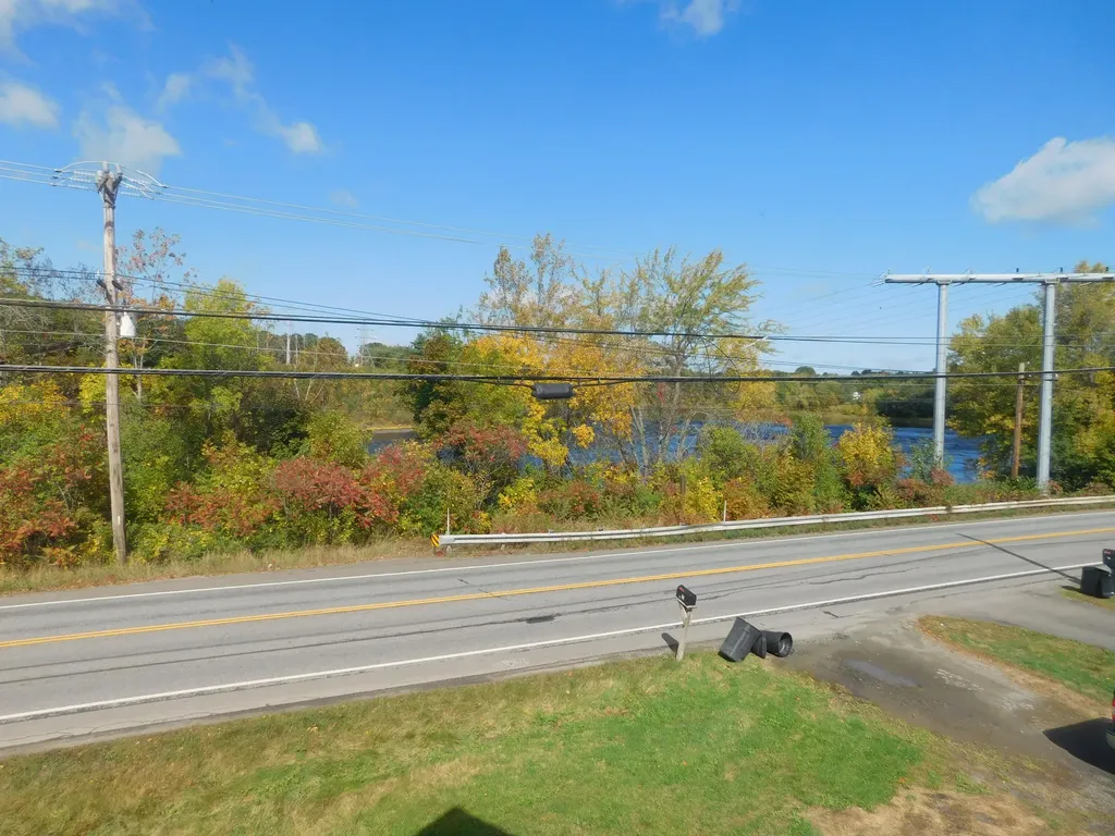 15 Main Road Eddington ME 04428