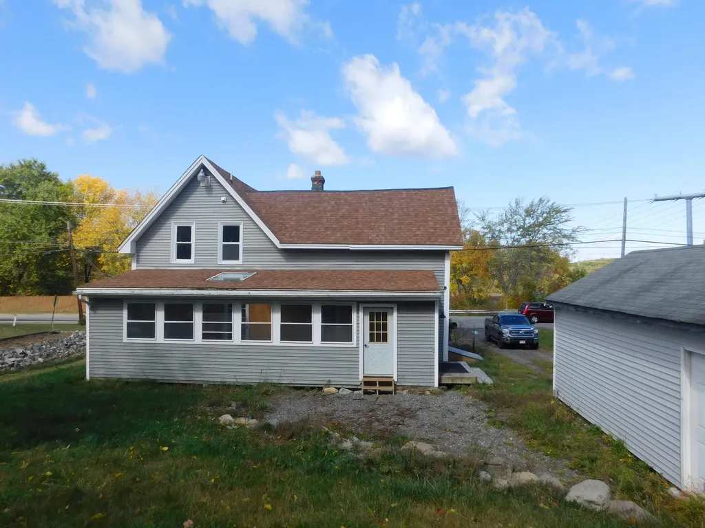 15 Main Road Eddington ME 04428