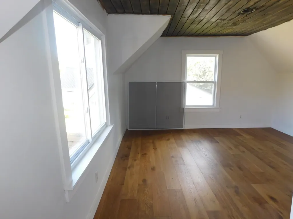 15 Main Road Eddington ME 04428