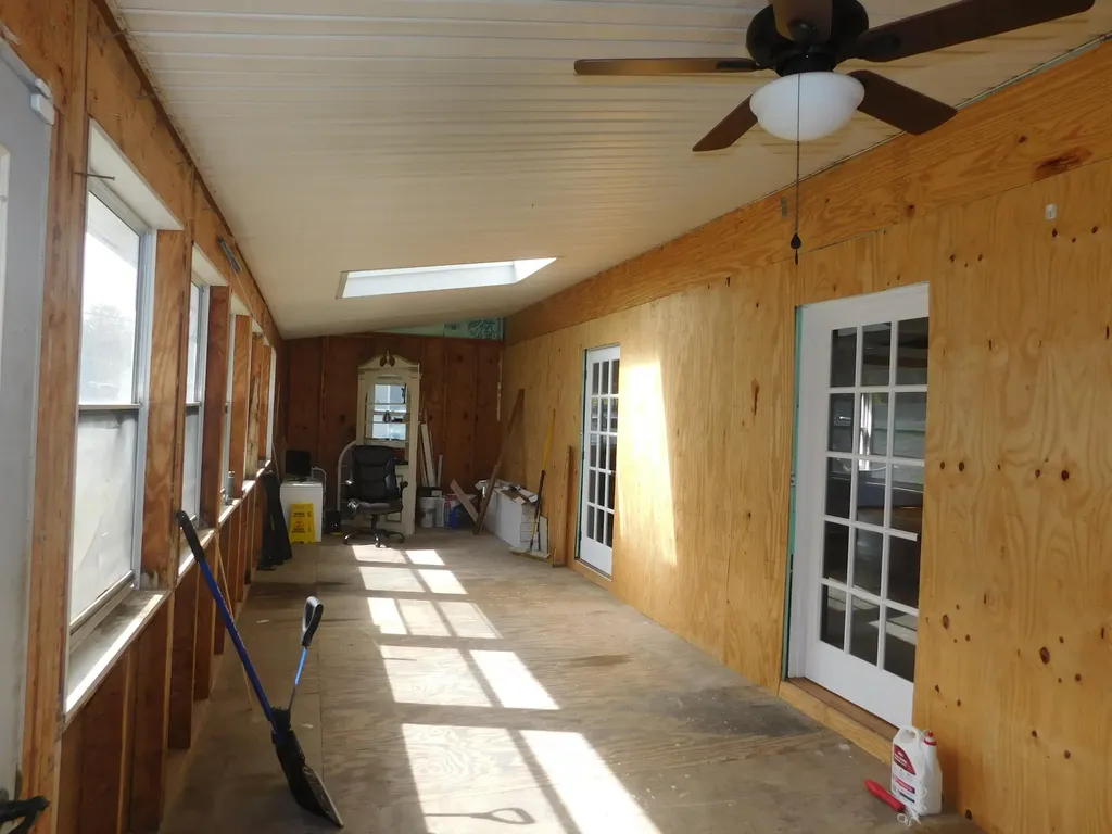 15 Main Road Eddington ME 04428