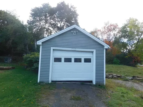 15 Main Road Eddington ME 04428
