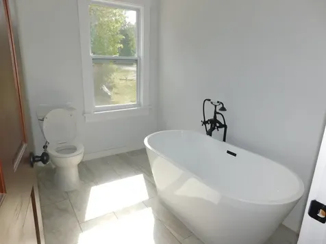 15 Main Road Eddington ME 04428