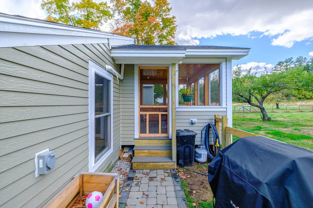 781 North Road Bethel ME 04217