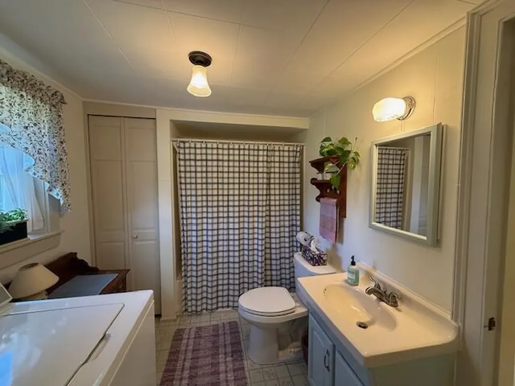 47 River Road Edmunds Twp ME 04628