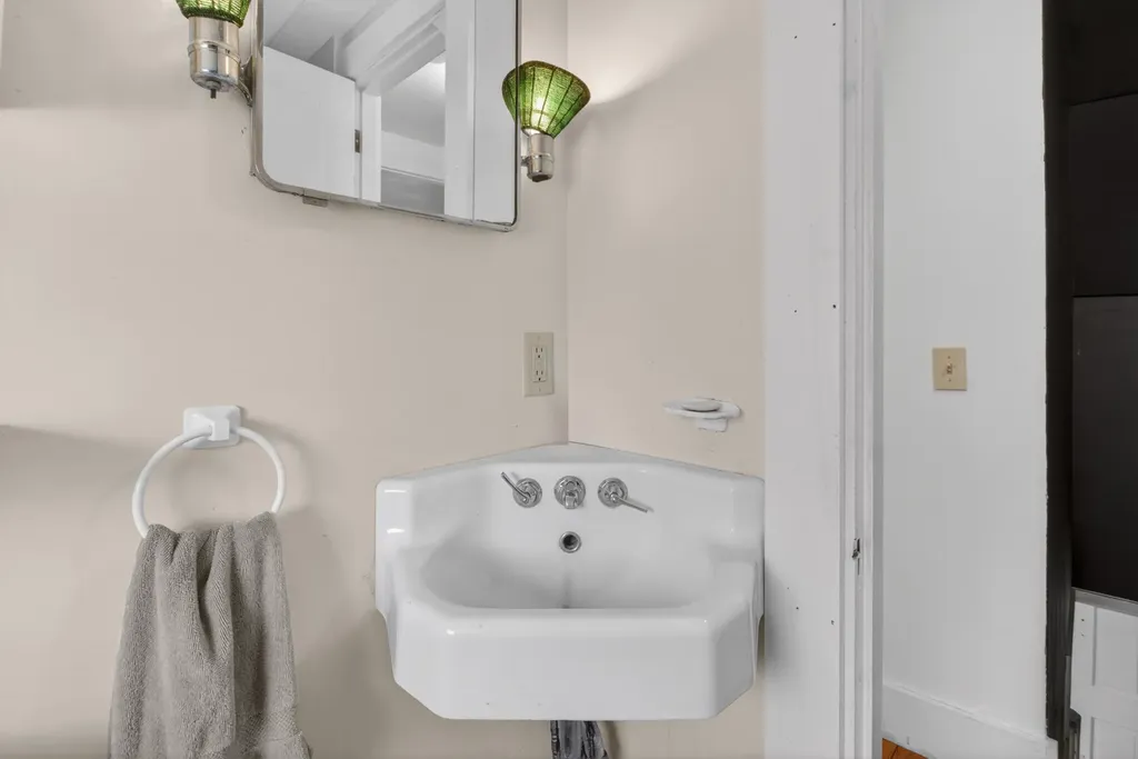 366 Mooseneck Road Addison ME 04606