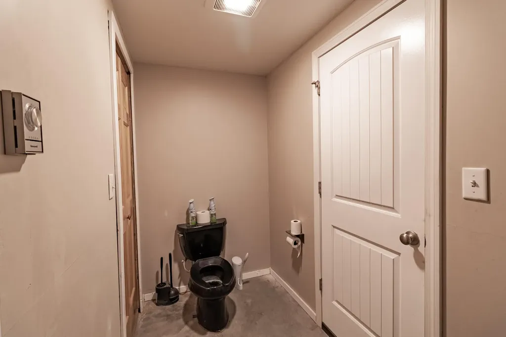 587 College Road Greene ME 04236