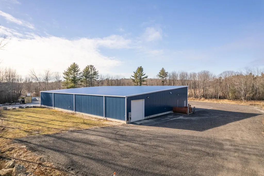 587 College Road Greene ME 04236