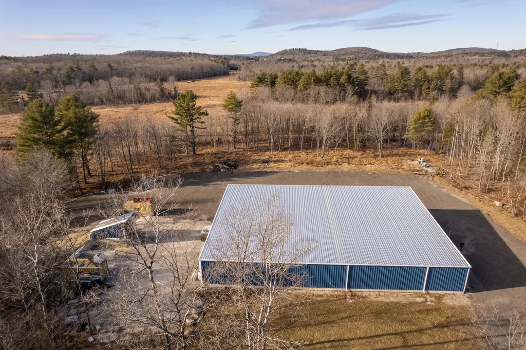 587 College Road Greene ME 04236