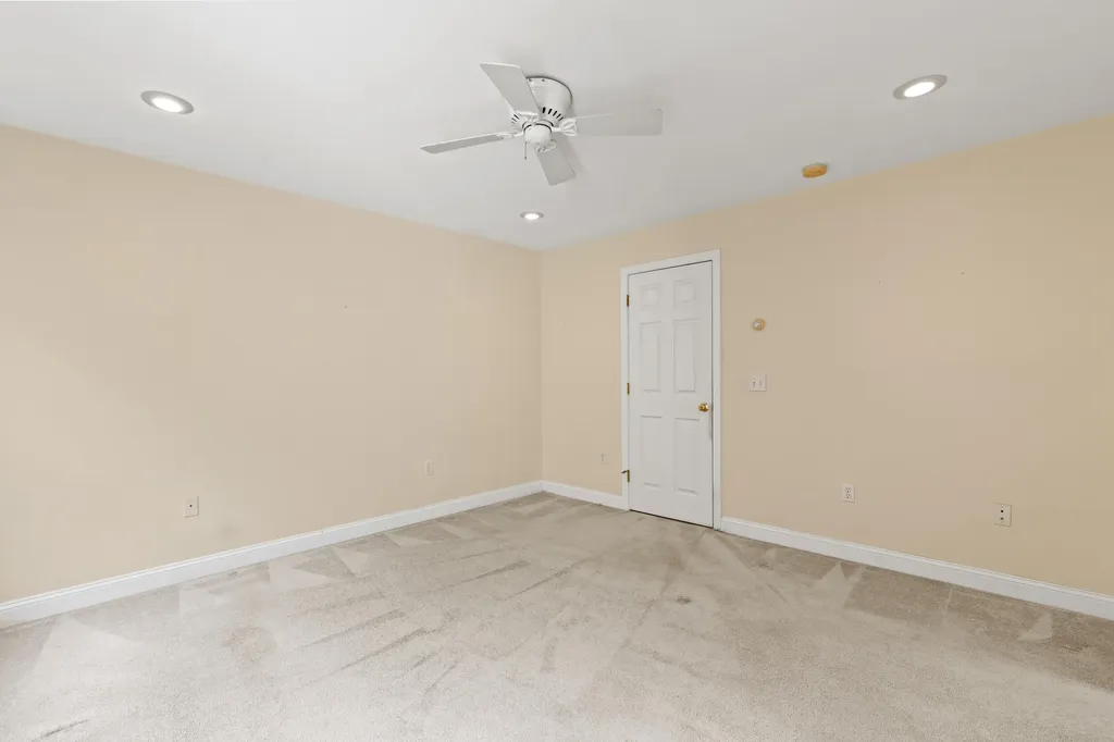 21 Riverside Drive Alfred ME 04002