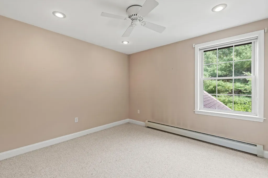 21 Riverside Drive Alfred ME 04002