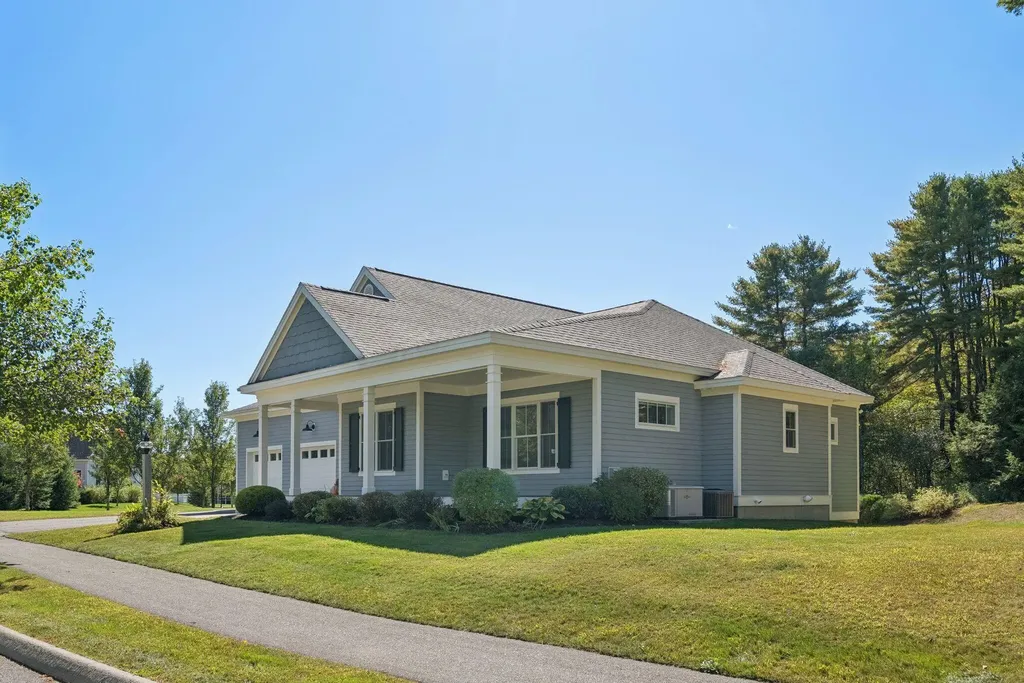 2 Bradbury Way Cumberland ME 04021