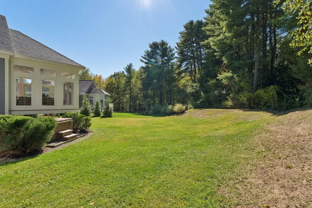 2 Bradbury Way Cumberland ME 04021