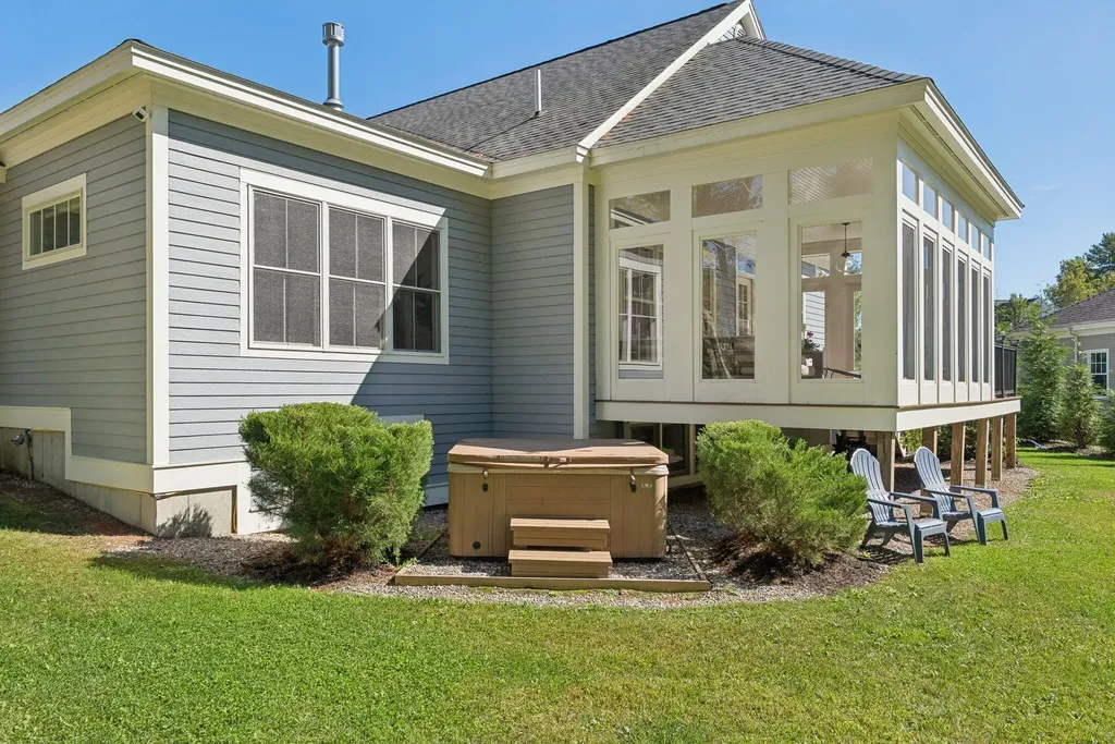 2 Bradbury Way Cumberland ME 04021