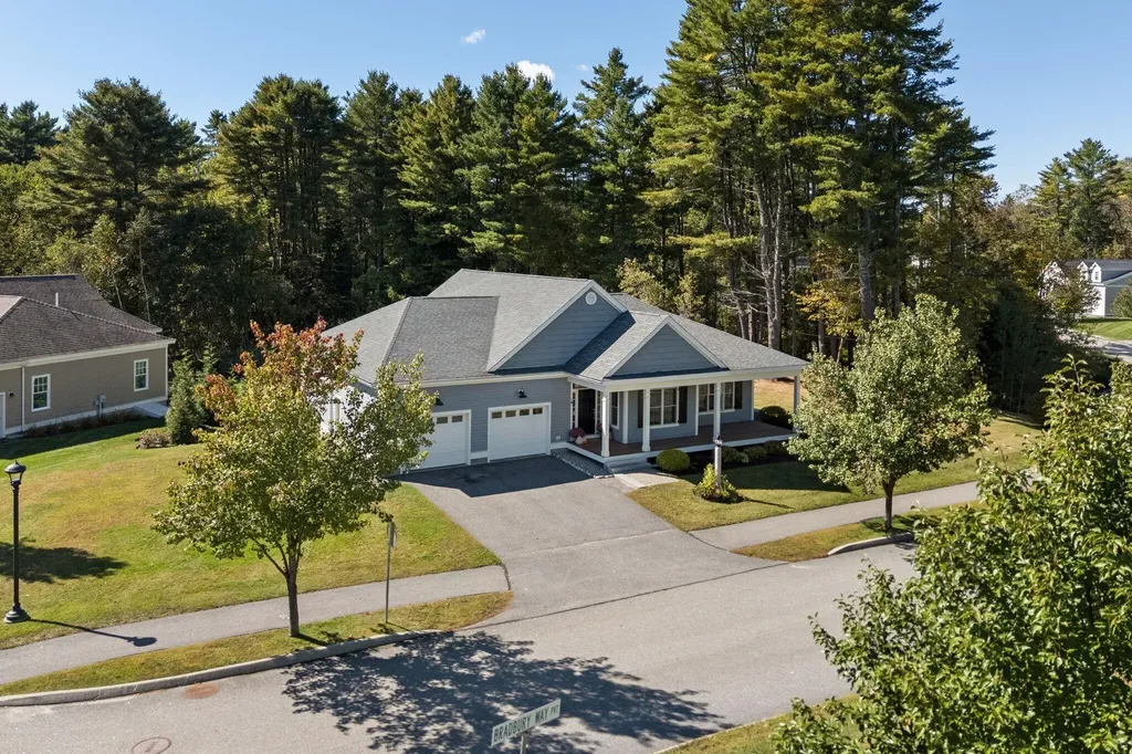 2 Bradbury Way Cumberland ME 04021