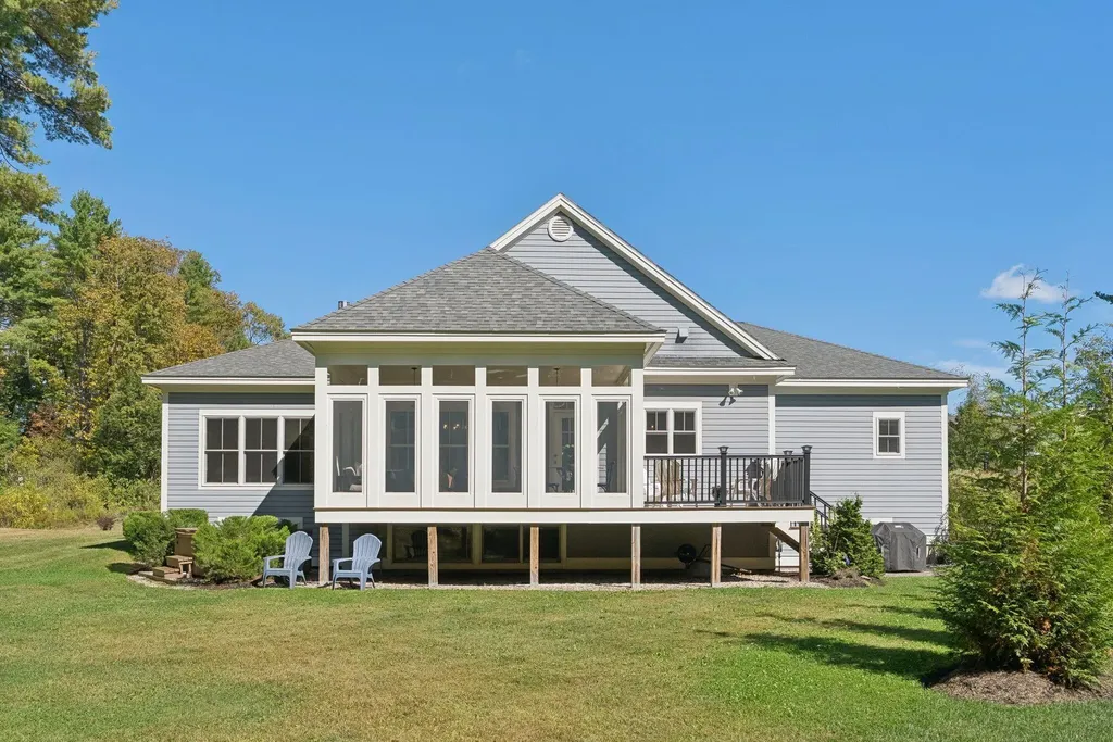 2 Bradbury Way Cumberland ME 04021