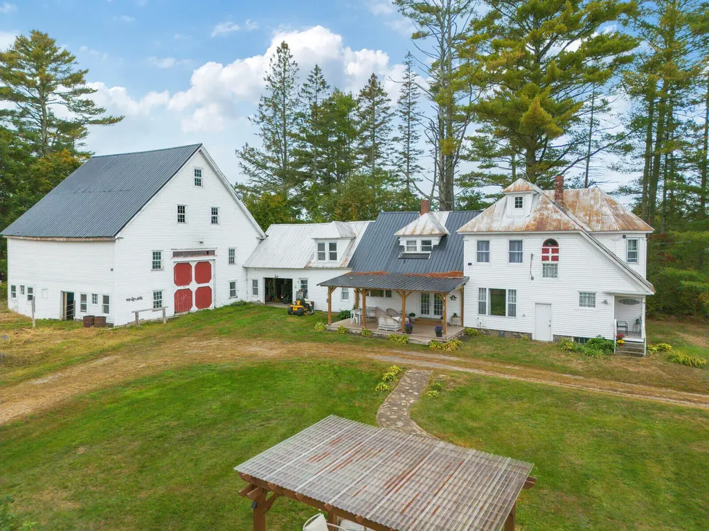 2046 E Ridge Road Athens ME 04912