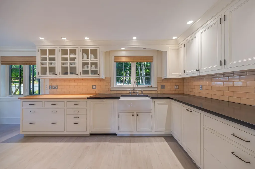 492 Parker Point Road Blue Hill ME 04614
