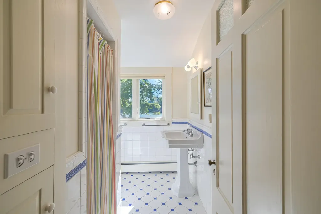 492 Parker Point Road Blue Hill ME 04614