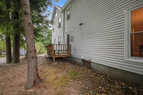 51 Grove Street Bangor ME 04401