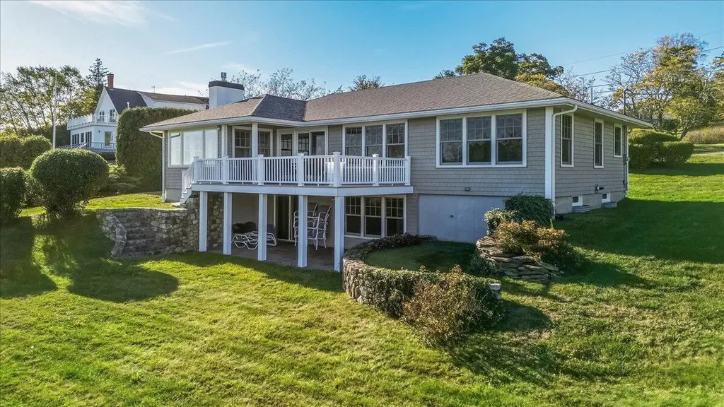 79 Perkins Street Castine ME 04421