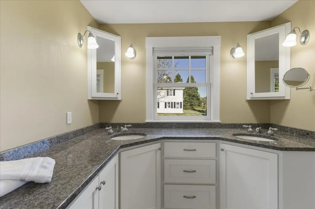 79 Perkins Street Castine ME 04421