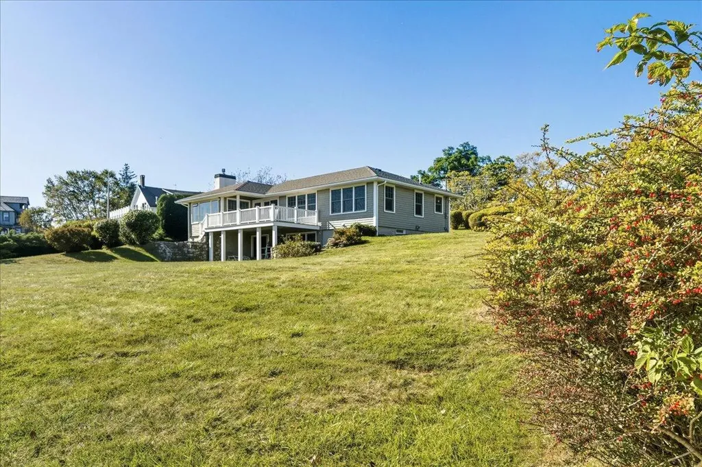 79 Perkins Street Castine ME 04421