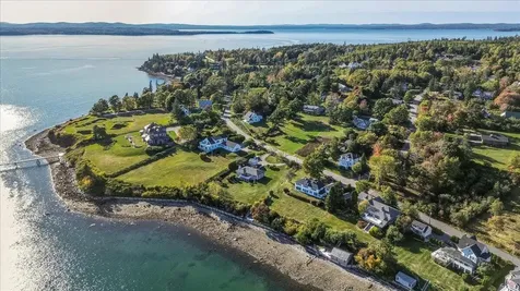 79 Perkins Street Castine ME 04421